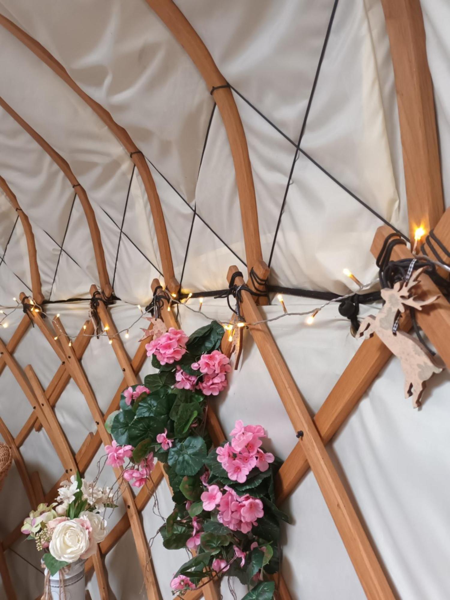 Gingerbread Cottage Yurts Dereham Kültér fotó