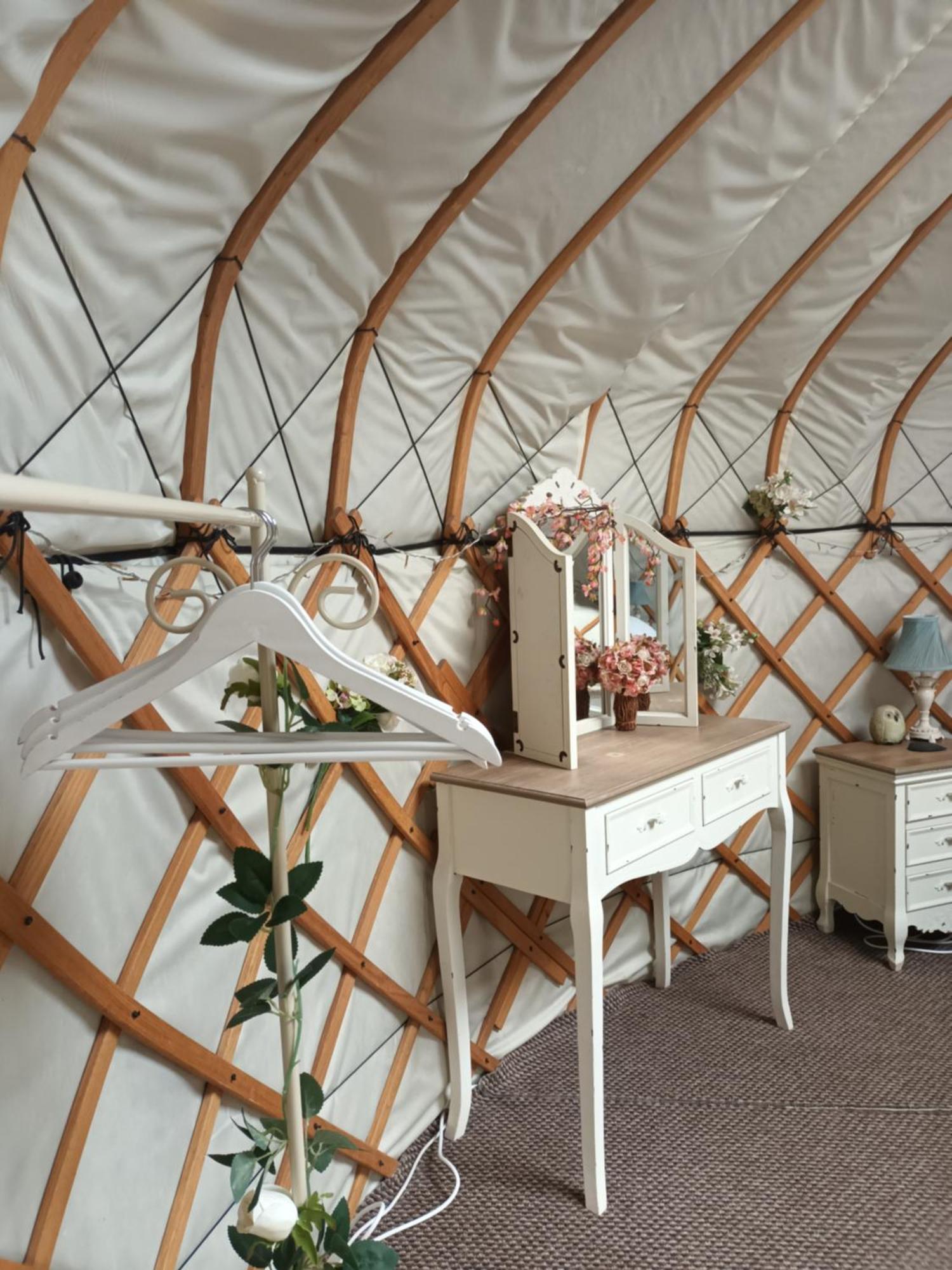 Gingerbread Cottage Yurts Dereham Kültér fotó